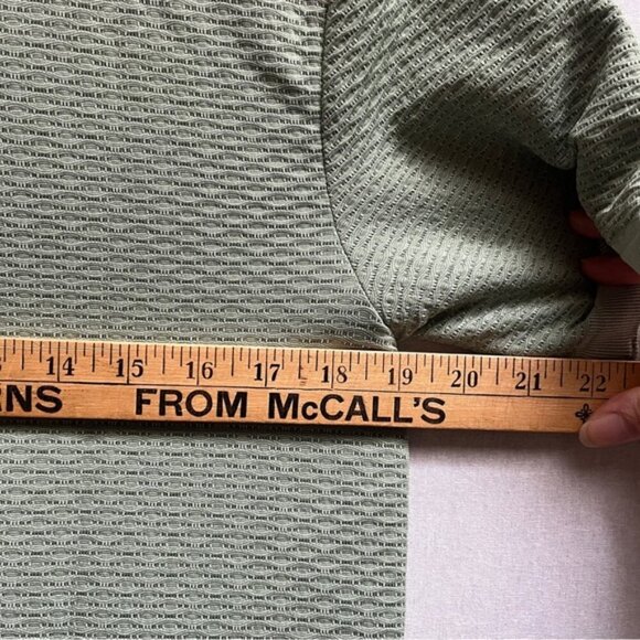 NWT Fabletics The Fairway Golf Polo Sz S - Picture 10 of 11